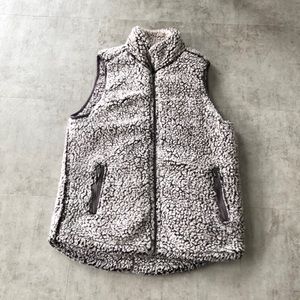 Tread & Supply Women’s Sherpa Vest Size Medium